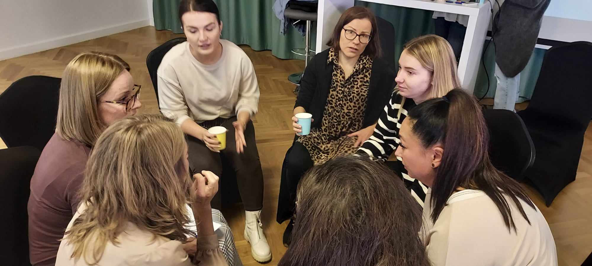 Pracownice Powiatowego Centrum Rodziny w Krotoszynie na warsztatach w ramach projektu "Model poprawy jakości życia dzieci umieszczonych w pieczy zastępczej oraz współpraca międzyinstytucjonalna na rzecz rodzin i dzieci"
